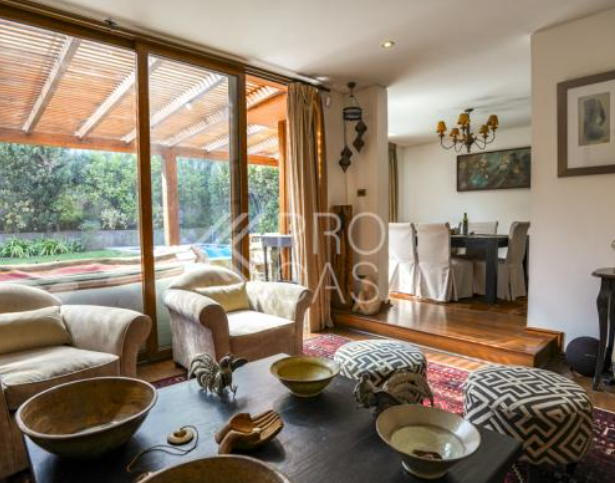 2025-10-10 13_24_18-WhatsApp