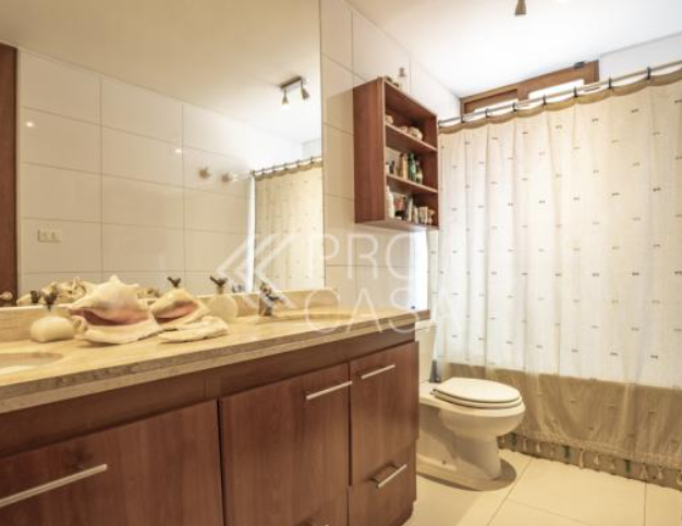 2025-10-10 13_25_40-WhatsApp